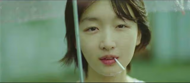 《陽台上》,愛恨交織的張英雄最終釋然了