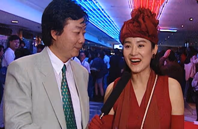 著名主持人葉惠賢現身澳洲!76歲頭髮濃密,穿短袖精神奕奕狀態好