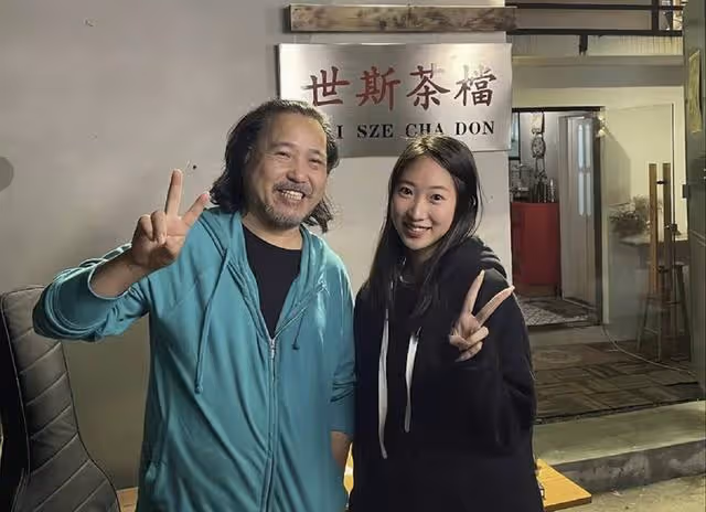 TVB前知名男星在內地開茶餐廳!親自搬貨沖奶茶,毫無明星架子