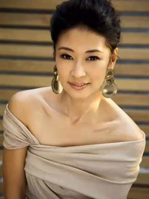 管虎梁靜離婚風波太熱鬧,夫妻雙方相當淡定,管虎新歡瘋狂發聲