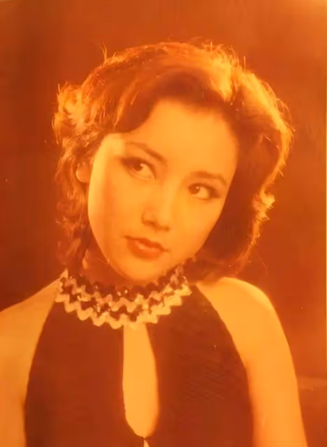 她被李小龍領進圈,多次榮獲金馬金像影后,忍花心丈夫,被整容害慘