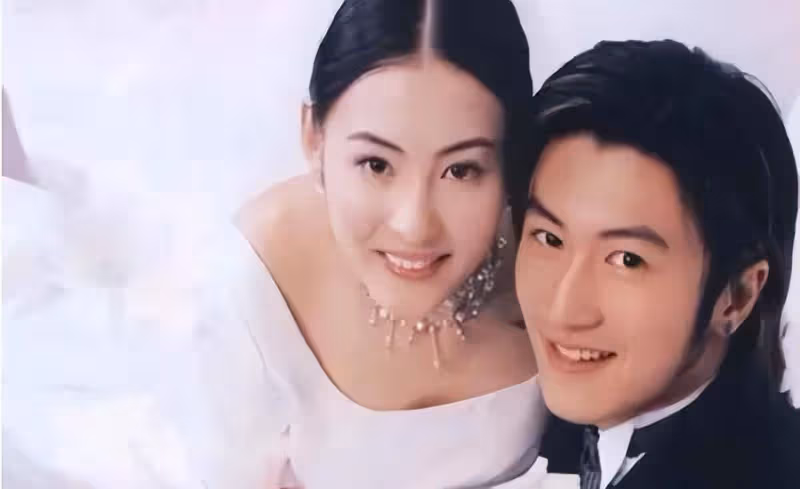 曝謝霆鋒張柏芝疑復合!一家五口日本同游過節,王菲已被徹底拋棄