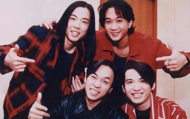 「傳奇歌手」黃家駒,靠撿來的吉他逐漸成名,卻聲稱香港沒有樂壇