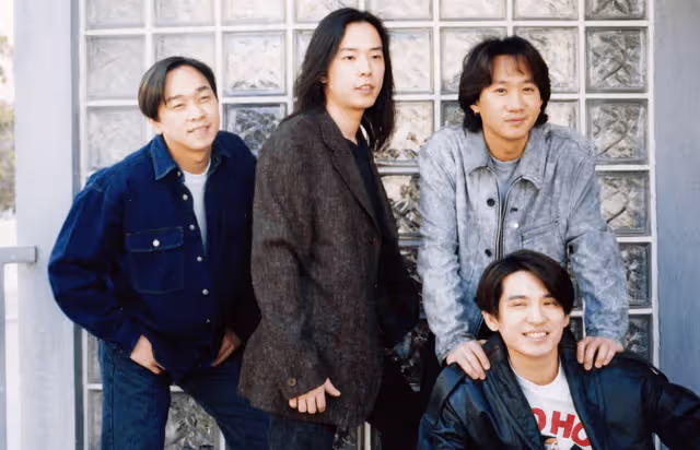 「傳奇歌手」黃家駒，靠撿來的吉他逐漸成名，卻聲稱香港沒有樂壇