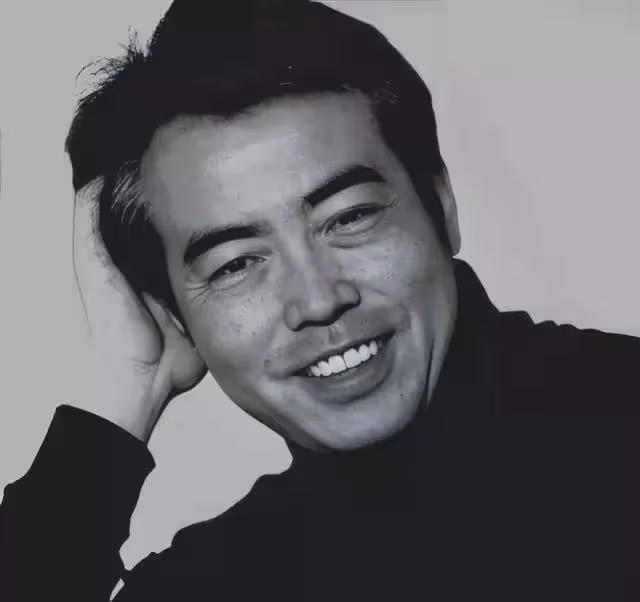 沒有陳飛宇，陳凱歌的體面，也在30年前的那一晚，被洪晃撕得粉碎