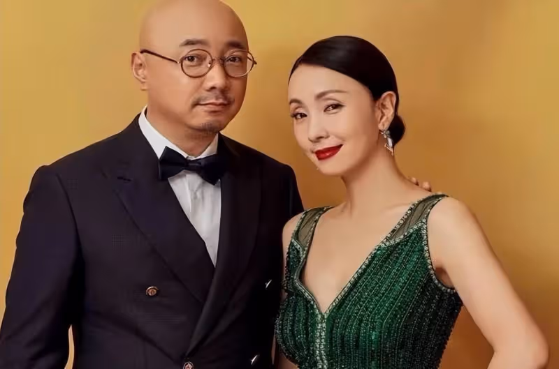陳數闢謠離婚：情人節跟小鮮肉牽手只是工作，對趙胤胤的稱呼暴露婚姻真實狀態