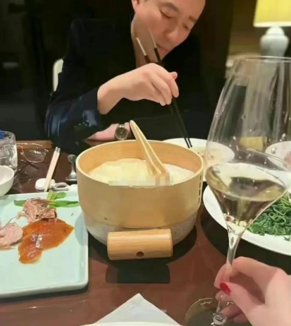 大瓜!汪小菲和美女約會吃飯,張穎穎:無縫銜接對他再正常不過了