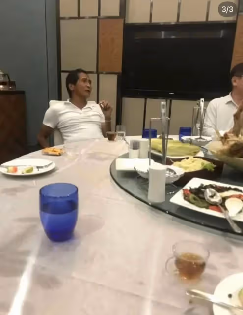 齊秦雲南聚會曝光！禿頭油膩蒼老難辨 ，王祖賢國外獨自與狗為伴