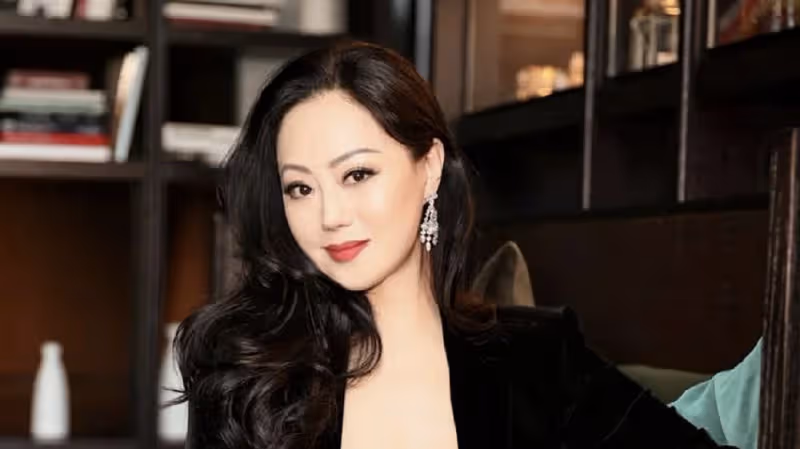 章小蕙情人節獲兒子送花很開心，母子感情回溫，與女兒關係仍疏離