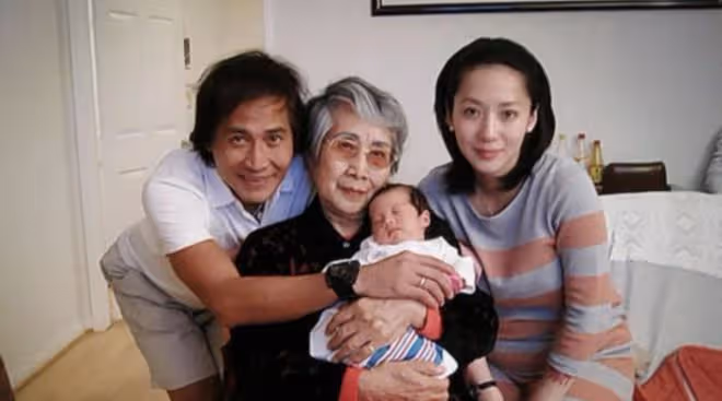 63歲齊秦現身雲南,眼窩深陷皮膚黝黑老到認不出,準備在當地養老