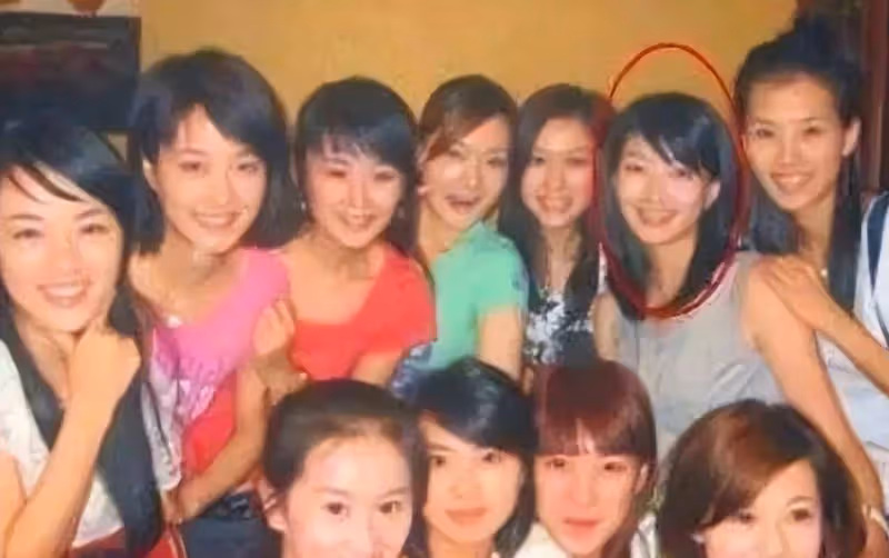 江疏影隱婚成名史被扒,暖床換資源,被包養,上位手段引學妹效仿