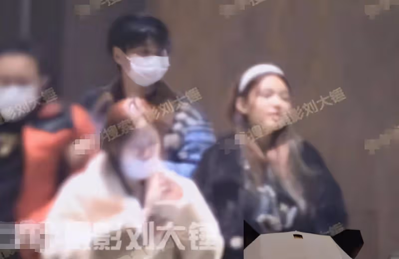 「頂流」汪蘇瀧戀情曝光,牽手高挑美女約飯玩密室,兩人已同居