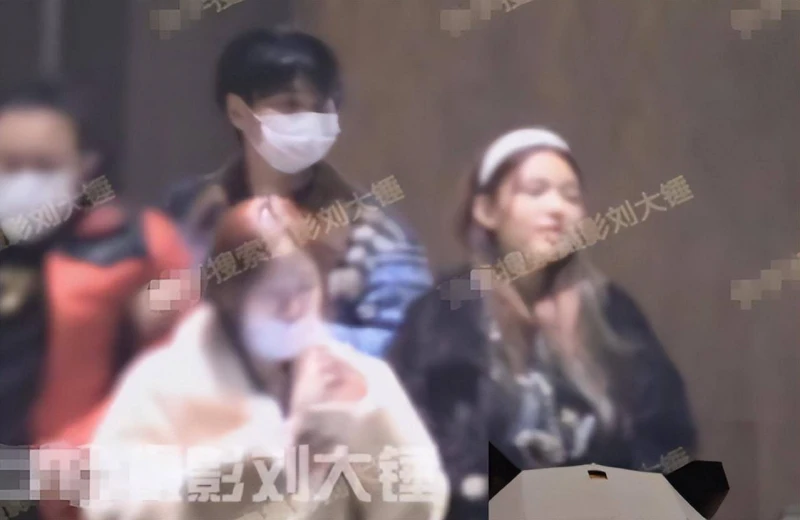 「頂流」汪蘇瀧戀情曝光,牽手高挑美女約飯玩密室,兩人已同居