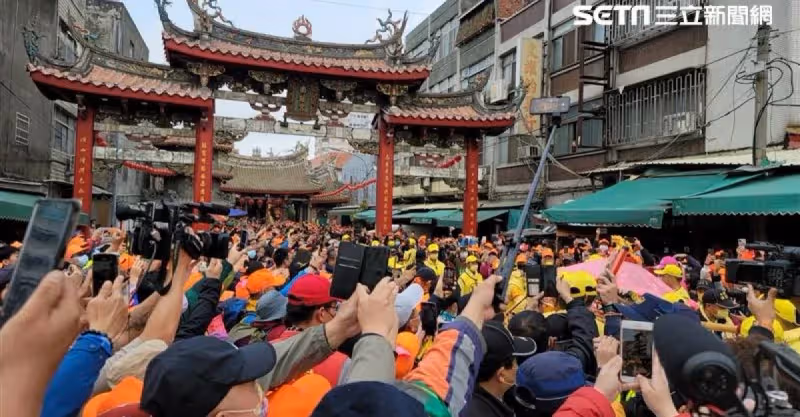 人夫牽小三進香2年，網友全怒了：真的行走香爐無誤