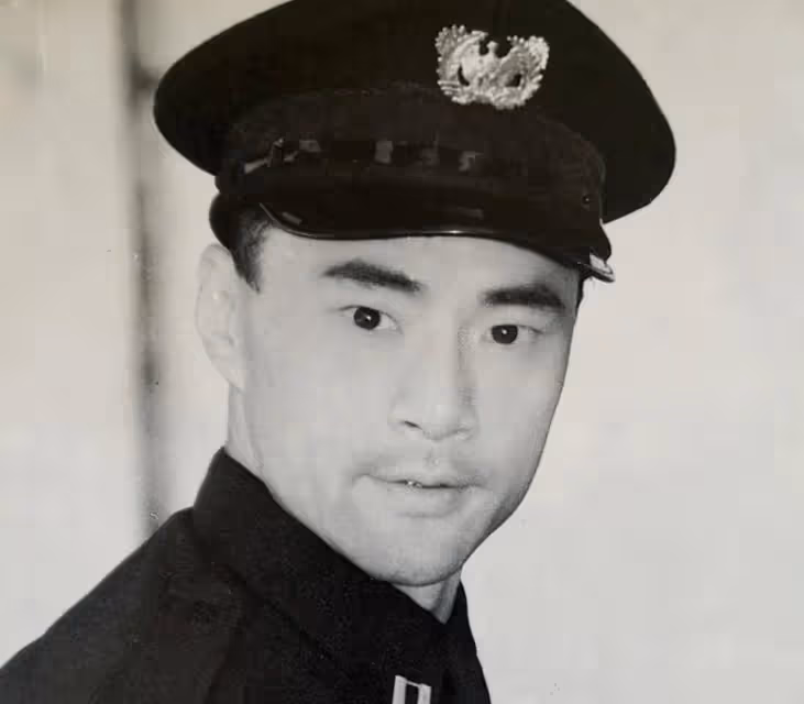 演員於榮光：與初戀恩愛35年，為何到了63歲，妻子堅持要和他離婚？