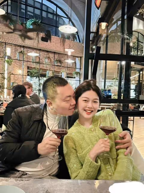 汪小菲被拍到和女生約會,張穎穎嘲諷無縫銜接,朋友出面為他澄清