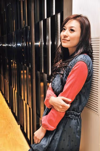 來之不易!港女星結婚4年終造人成功,初期見紅令夫妻變緊張大師