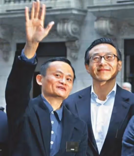 馬云:現身澳大利亞墨爾本,穿著布鞋喝著可樂,滿臉愁容不知為何