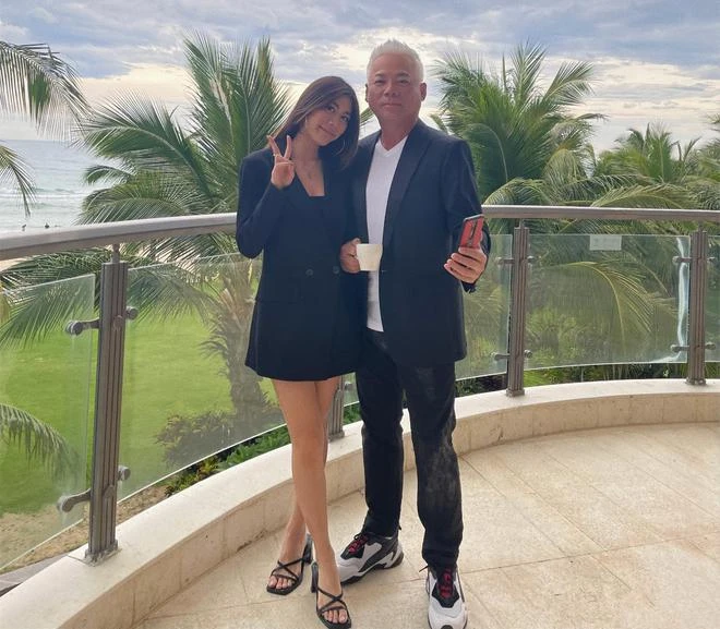 巫啟賢60歲大壽眾星雲集!模特妻子罕露面身材好,22歲女兒太像爸