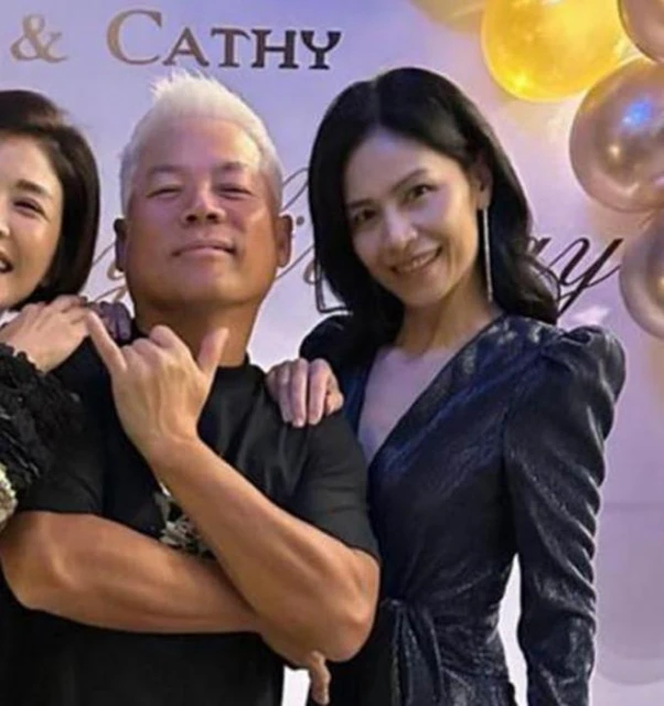 巫啟賢60歲大壽眾星雲集!模特妻子罕露面身材好,22歲女兒太像爸