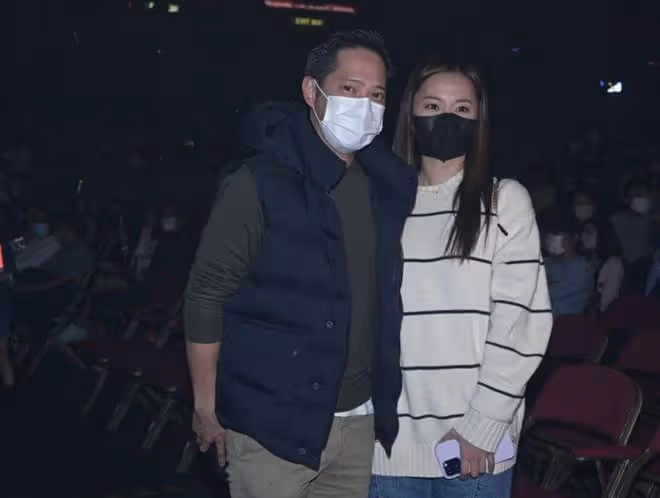 梁詠琪5年後再開演唱會,丈夫女兒現身,成龍劉德華送花籃排面足