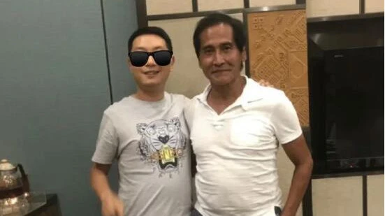 63歲齊秦近況曝光，禿頭大肚腩不修邊幅，被吐槽像糟老頭