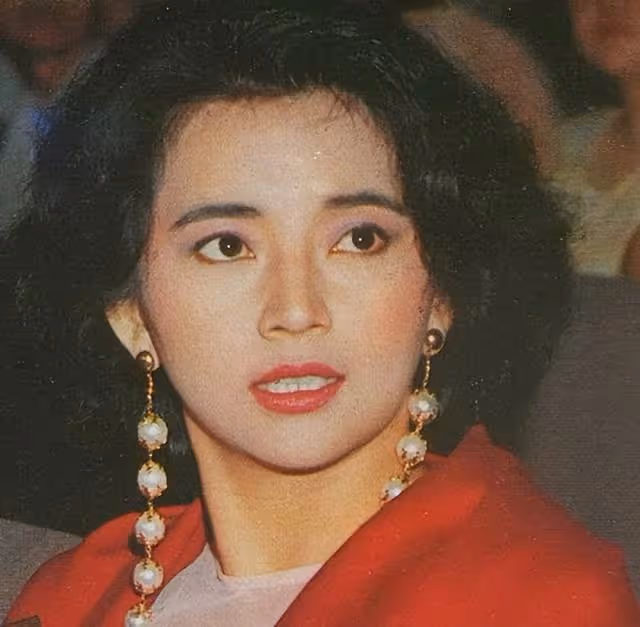 自信！知名女星愛女無懼吐槽自認甜美可愛，曾曝身高159體重176磅