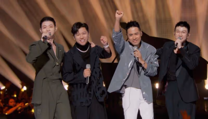 再怎麼裝成「哥倆好」的樣子，胡海泉與黃征也回不到從前了