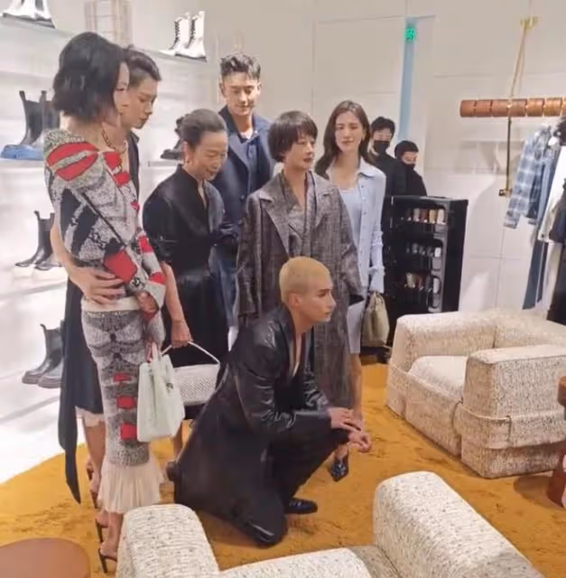 眾星現身品牌活動:吳千語小腹隆起疑有孕,馬伊琍臉垮被指整容