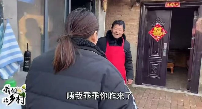 一路走好!三農網紅妞妞爸爸猝逝,苦日子剛熬出頭,女兒剛出月子