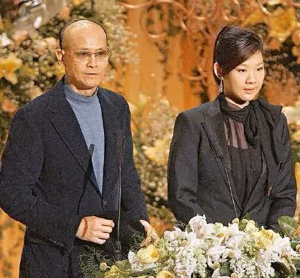 鄧光榮:怒懟劉鑾雄,與霍英東平起平坐,死後卻因女人跌落神壇?