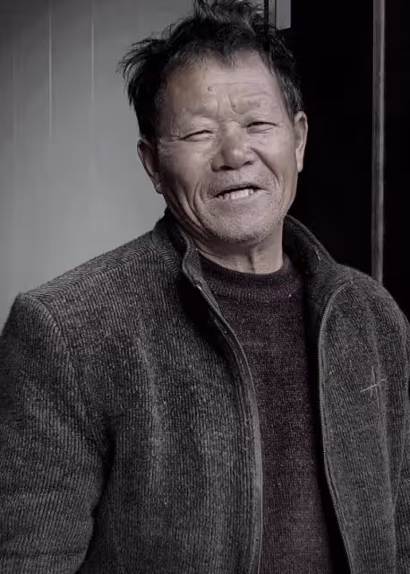 網紅妞妞父親去世，半生悽苦卻不改善良，妞妞：他是最偉大的人！