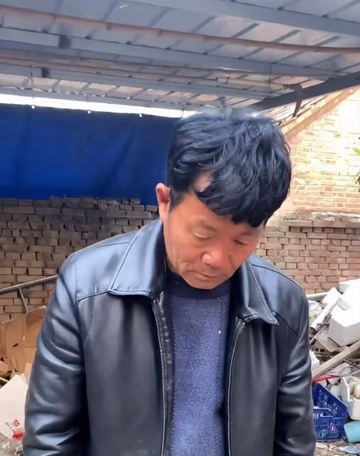 網紅妞妞父親去世，半生悽苦卻不改善良，妞妞：他是最偉大的人！