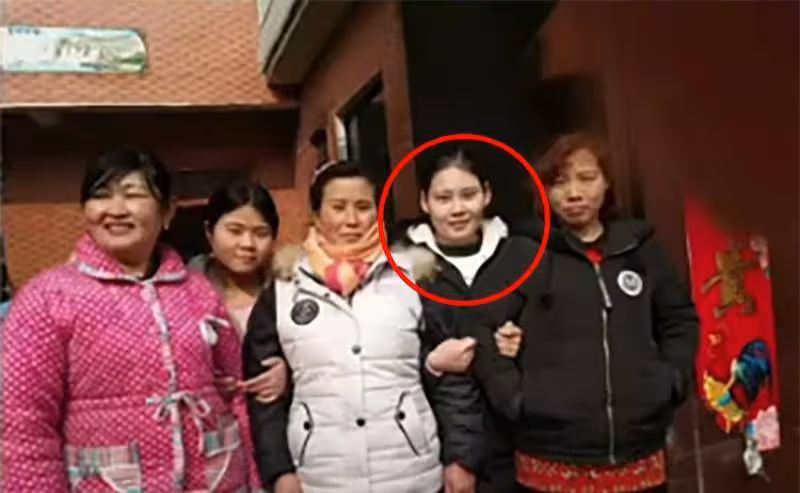 網紅妞妞父親去世，半生悽苦卻不改善良，妞妞：他是最偉大的人！