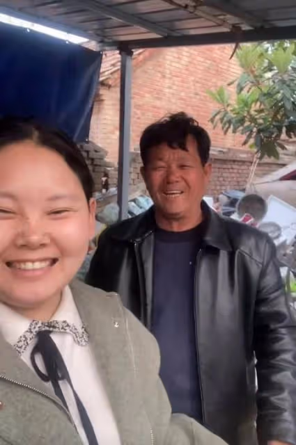 網紅妞妞父親去世，半生悽苦卻不改善良，妞妞：他是最偉大的人！