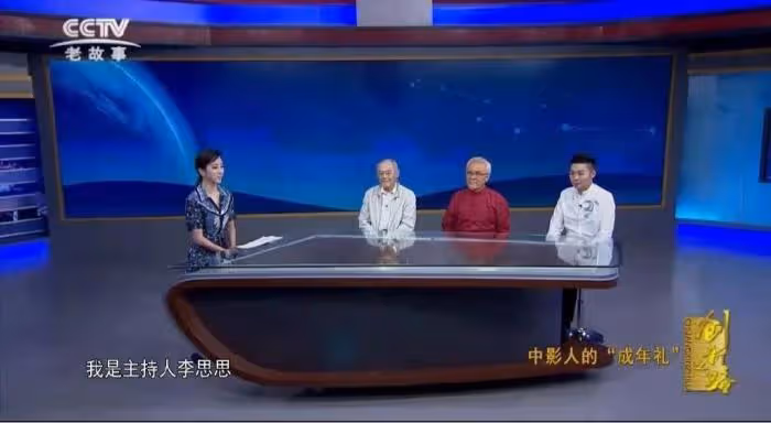 36歲央視主持人李思思跳女團舞，動作僵硬，被調侃像黃磊老婆孫莉