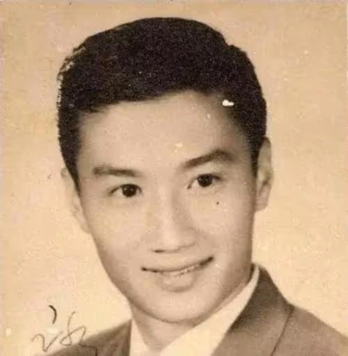 謝賢晚景淒涼：想念孫子和兒子卻見不到，只能翻看他們以前的照片