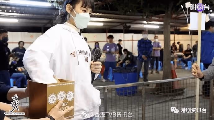 炎明熹去年尾首出席後援會活動！與過百粉絲BBQ嘆場面震撼