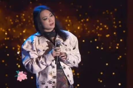 48歲許美靜近照曝光,身材變胖走樣,曾傳精神異常流落街頭