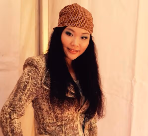 48歲許美靜近照曝光,身材變胖走樣,曾傳精神異常流落街頭