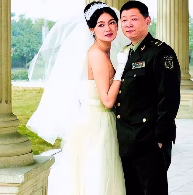 53歲趙亮近況:娶小15歲嬌妻,把演戲當副業,靠養雞身家過億!