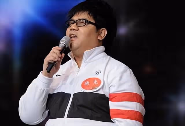 不是每個人都適合出名,不可一世的盲人歌手楊光,也走到了今天