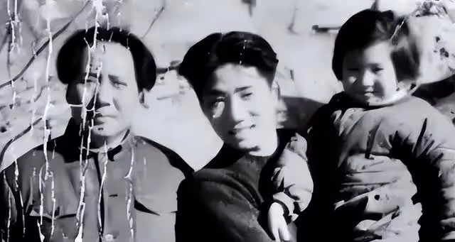 76年毛主席拉著李敏的手:嬌嬌你怎麼才來看我。為何李敏不常來?