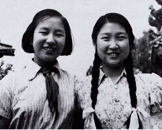76年毛主席拉著李敏的手:嬌嬌你怎麼才來看我。為何李敏不常來?