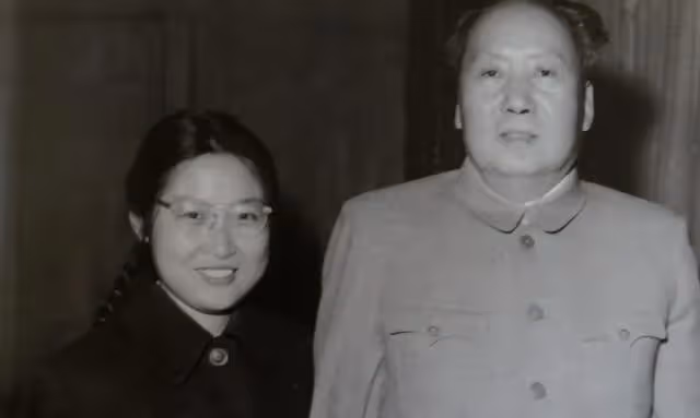 76年毛主席拉著李敏的手：嬌嬌你怎麼才來看我。為何李敏不常來？