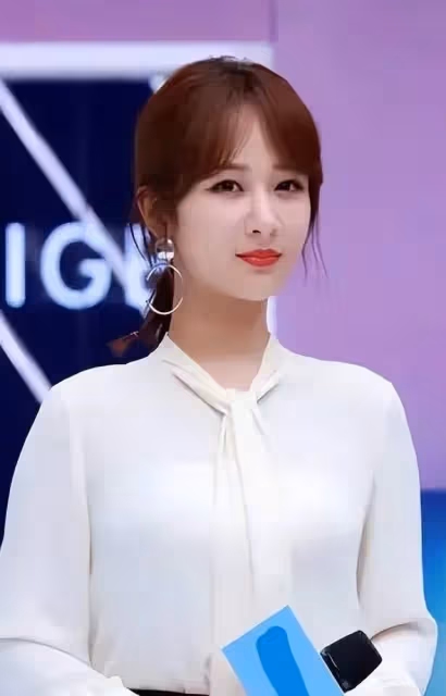 4位女明星整容失敗？楊紫像發麵饅頭，趙麗穎臉僵說話不自然