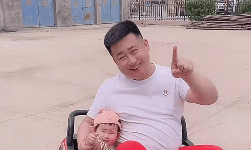 流產一年後丫蛋成功懷三胎男寶,孕肚曝光肚大如籮,小鵬飛陪產檢