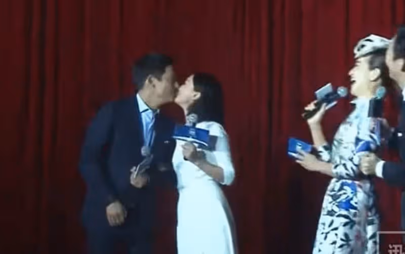 周迅高聖遠宣布離婚,六年婚姻結束 ,原來一切早有跡象