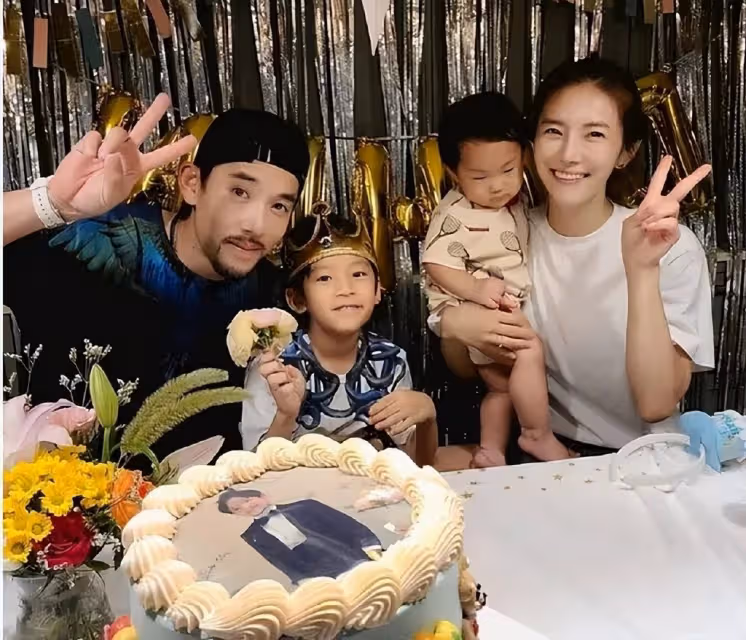 《放羊的星星》女主復出，變流水網紅臉，帶老公孩子參加親子綜藝