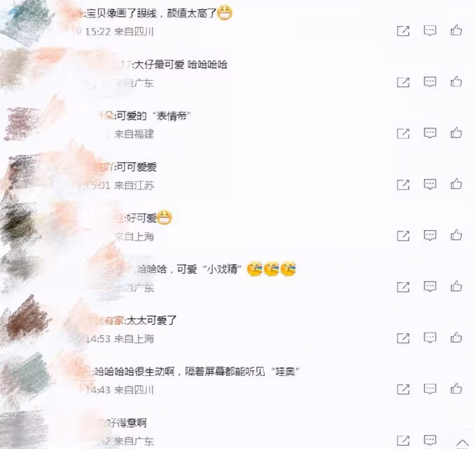 胡杏兒帶兒子挖紅薯,5歲奕霆調皮搞怪表情豐富,被贊有演員潛質